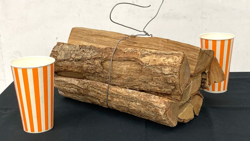 私大デザインの静物デッサン