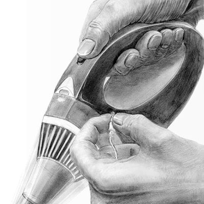 手と”掃除道具”を想定してデッサンしなさい。